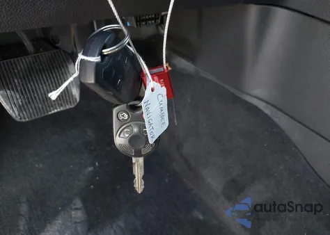 2011 Lincoln Navigator L from USA, damaged, VIN 5LMJJ3J5XBEJ04796